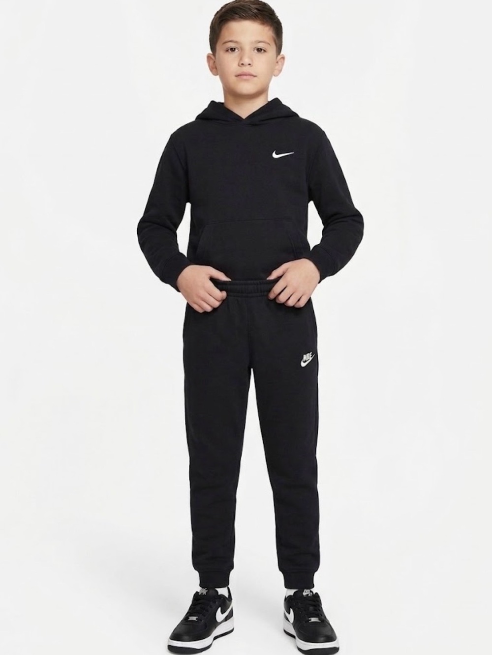 Nike Boy Size Medium Black Jogger Sweatpants